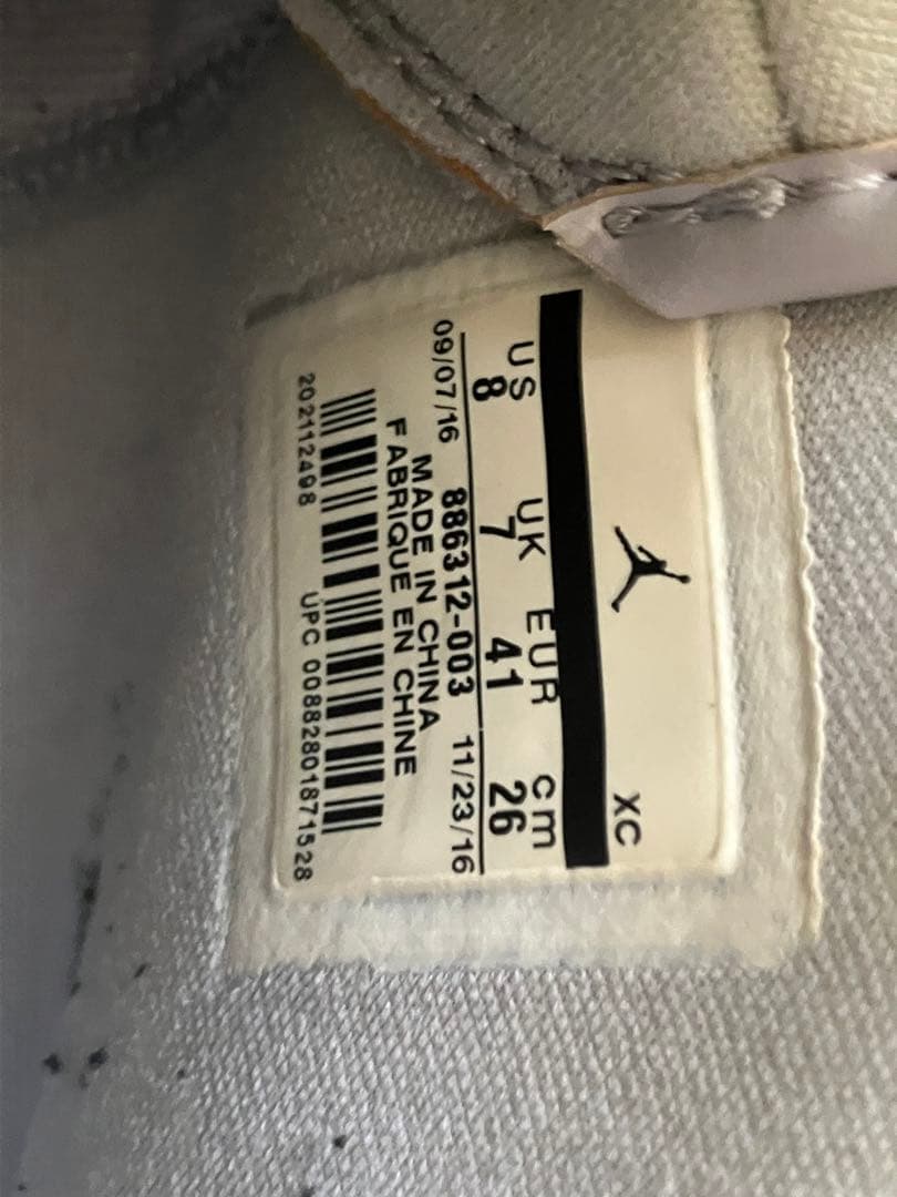 シューズ(男性用) AIR JORDAN HERITAGE WOLF GREY 26cm