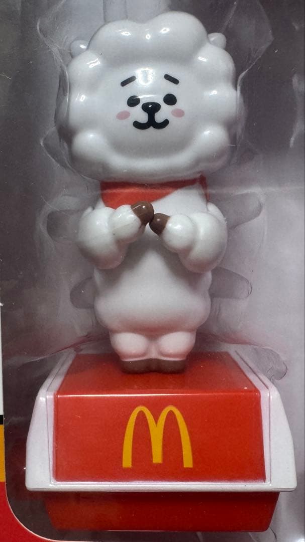 BTS X マクドナルド BT21 フィギュア コンプリートセット