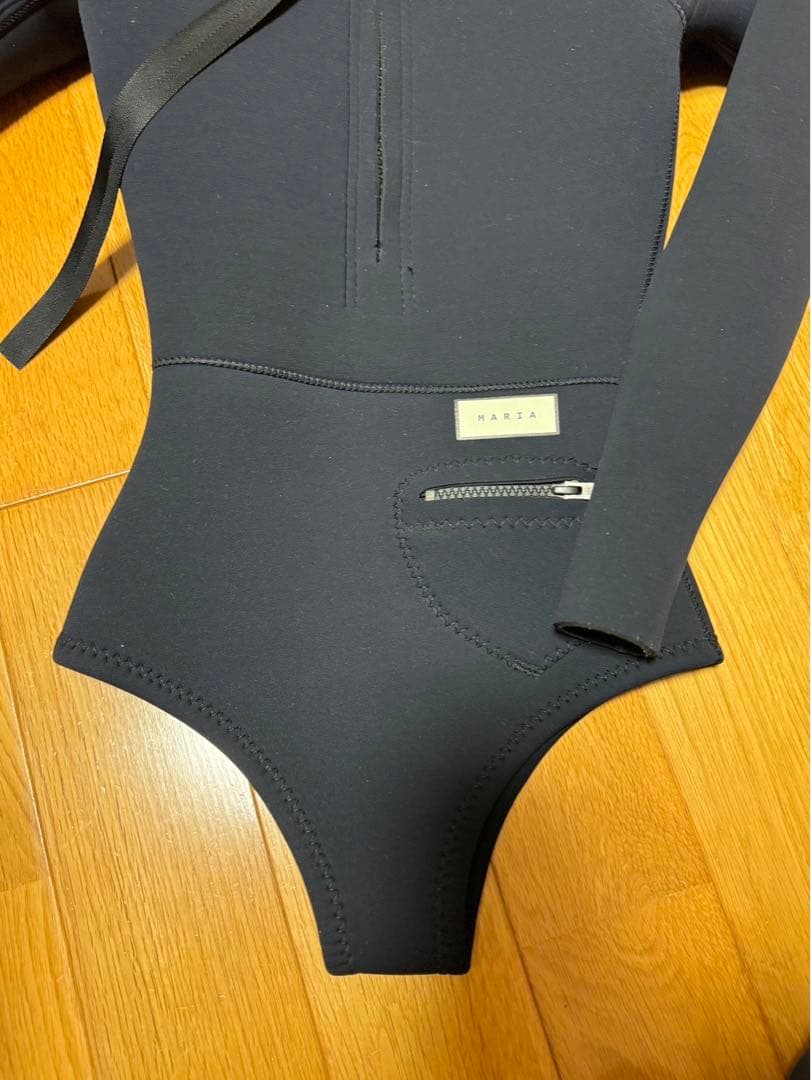 maria wetsuit マリアウエットスーツ　s