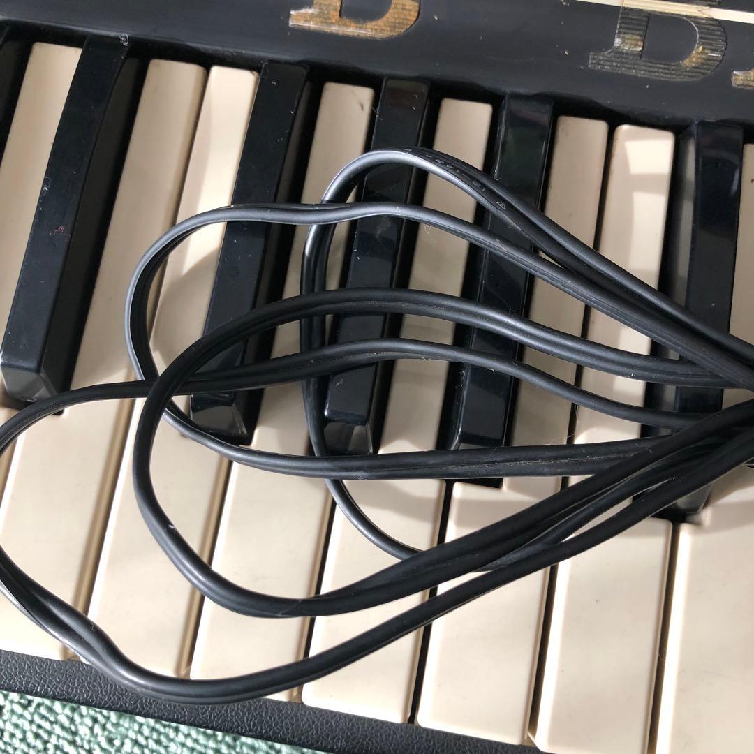 マ*ド様 Roland RS-09 ビンテージ