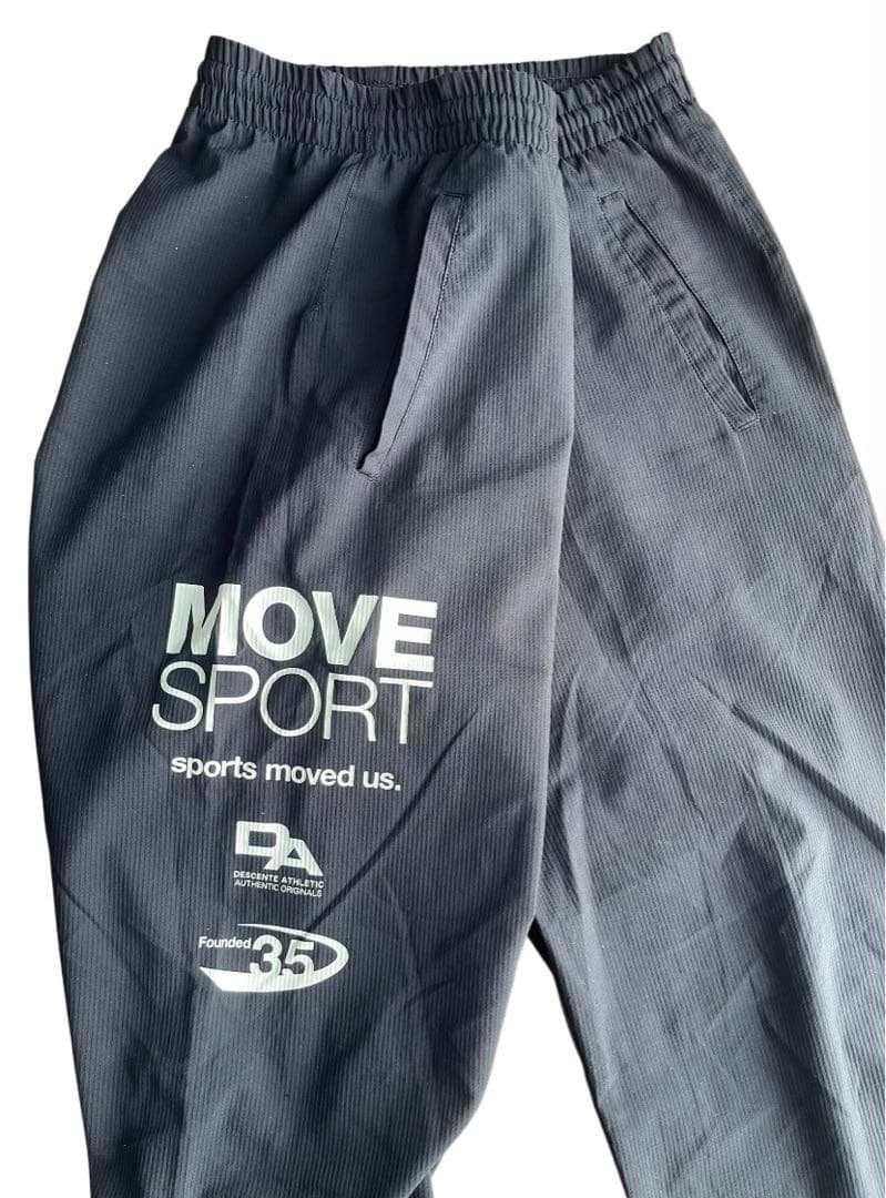MOVE SPORT DESCENTE デサント　ジャージ　セットアップ　白　黒
