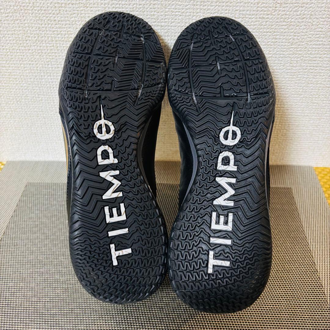 Nike Tiempo フットサルシューズ ブラック/ゴールド