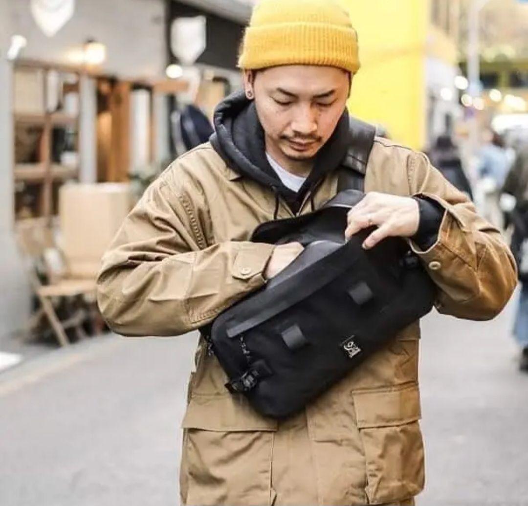 ★CHROME ・クローム BG-258 URBAN EX SLING 10L