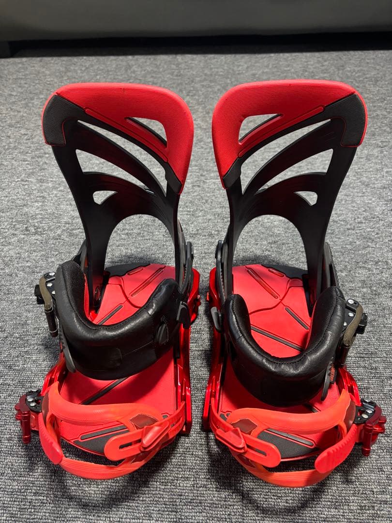 Salomon Hologramスノーボードビンディング M サイズ 新品未使用