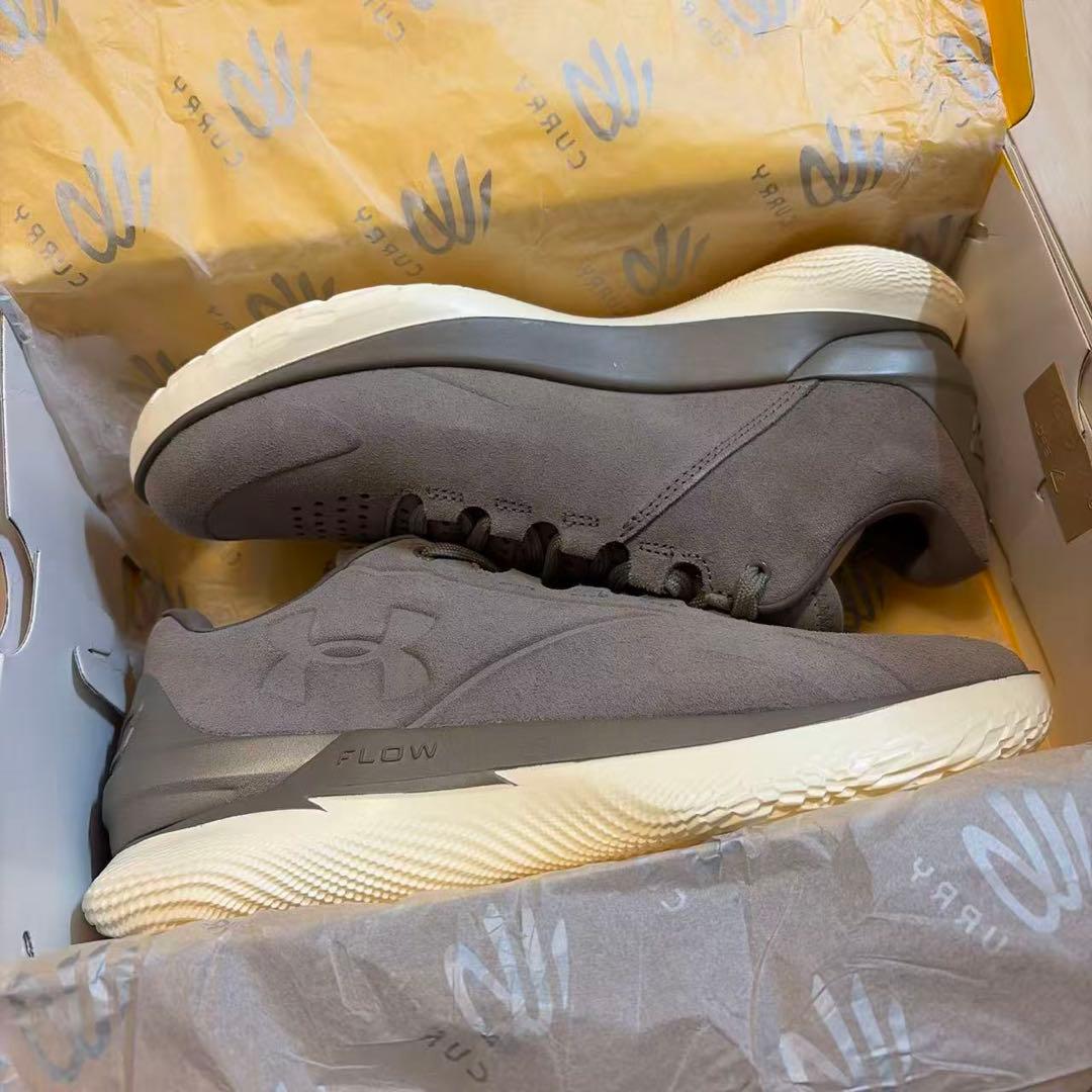 貴重Under Armour Curry 1 Low Flotro Lux