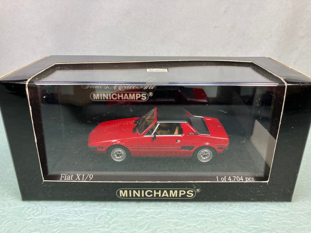ミニチャンプス　Fiat X1/9 Rosso