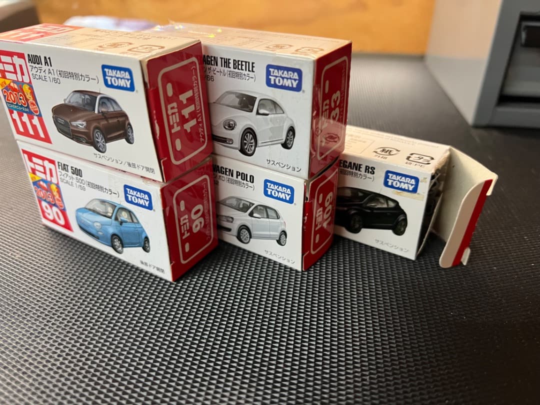 トミカ 　初回限定カラーコンパクトカー 5台セット