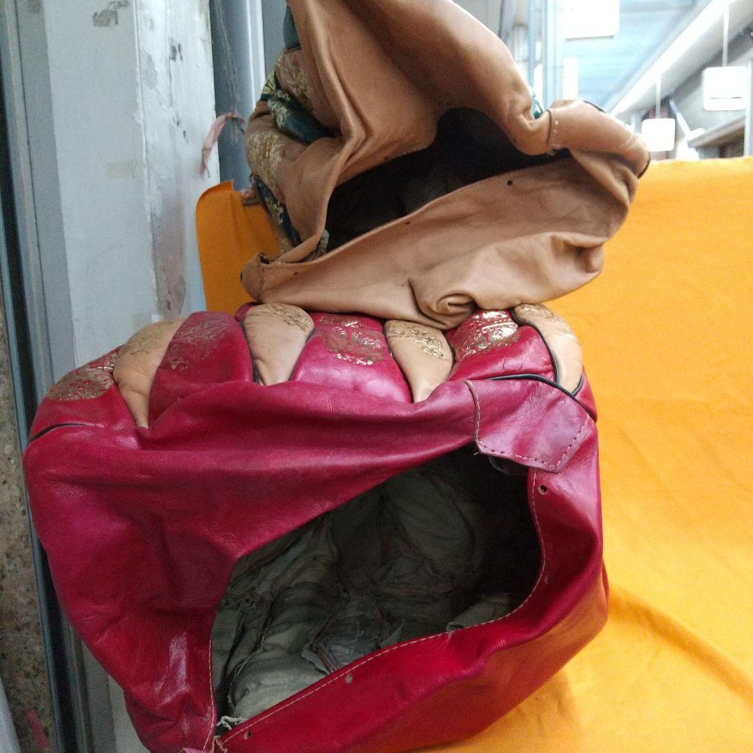エジプトの革製クッション(座椅子)２つ