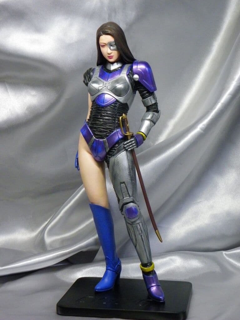 サイボーグ女・コスプレリアルフィギュア　レジン製　組立てキット　ゲーテル。