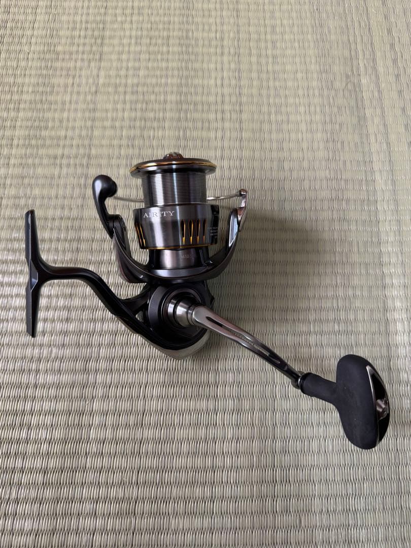 【新品未使用】23 エアリティ LT4000-XH ➕ リール スタンド