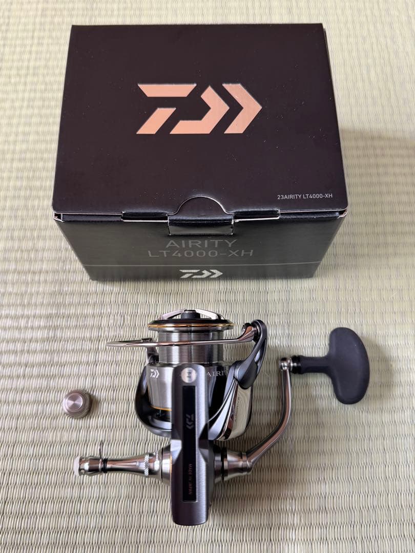 【新品未使用】23 エアリティ LT4000-XH ➕ リール スタンド