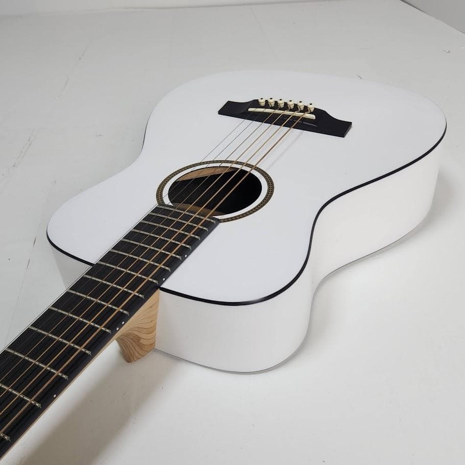【希少】Martin LX WHITE リトルマーチン　トラベルギター　白