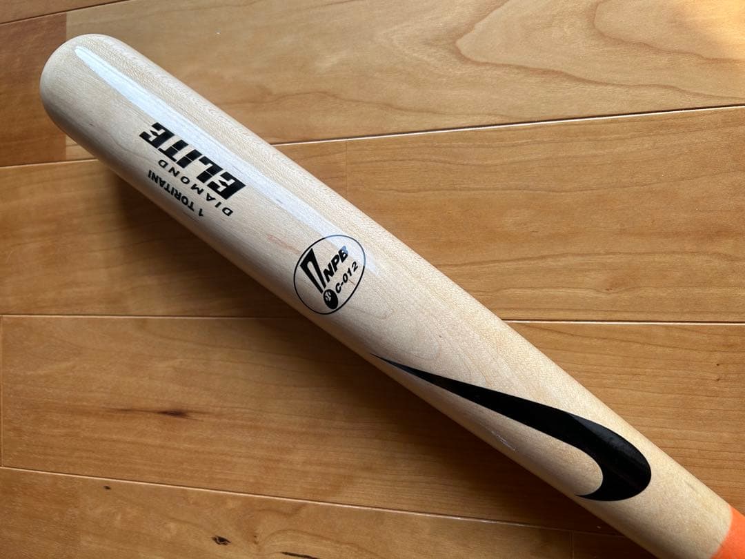 鳥谷敬選手木製バットNIKEサイン入り