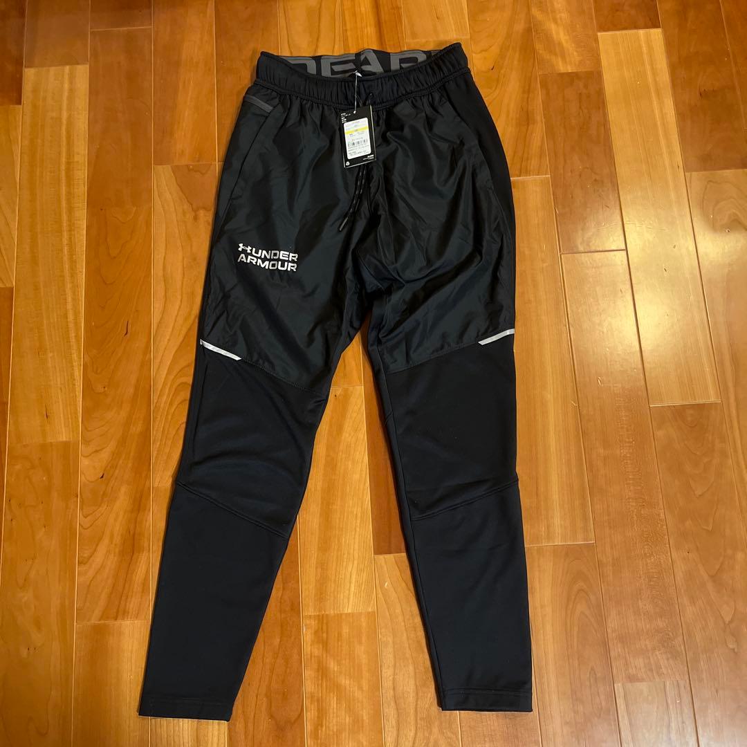 週末限定値下げ　Under Armour ジャージ上下セット MD ブラック