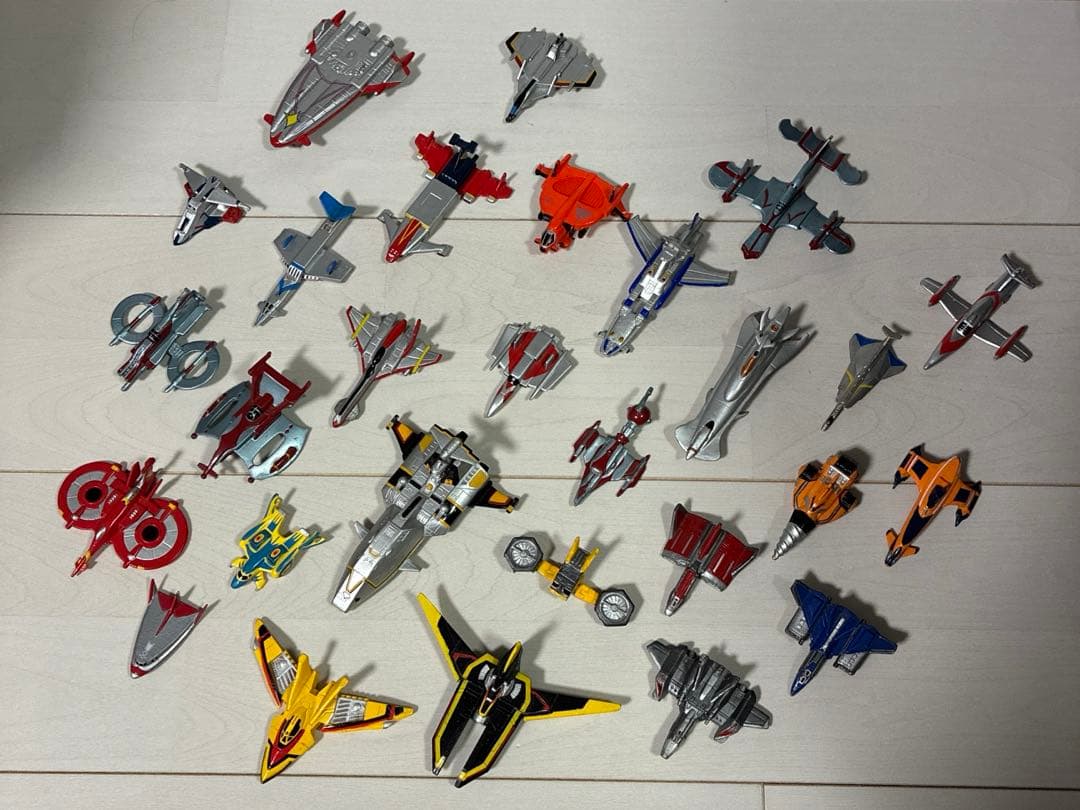 ウルトラマンシリーズ　戦闘機 フィギュア28体セット