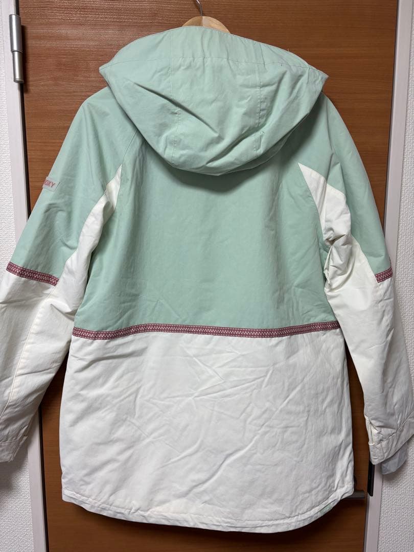 半額✨新品未使用タグ付✨ROXYロキシースノーボードウェア グリーン×ホワイトＬ