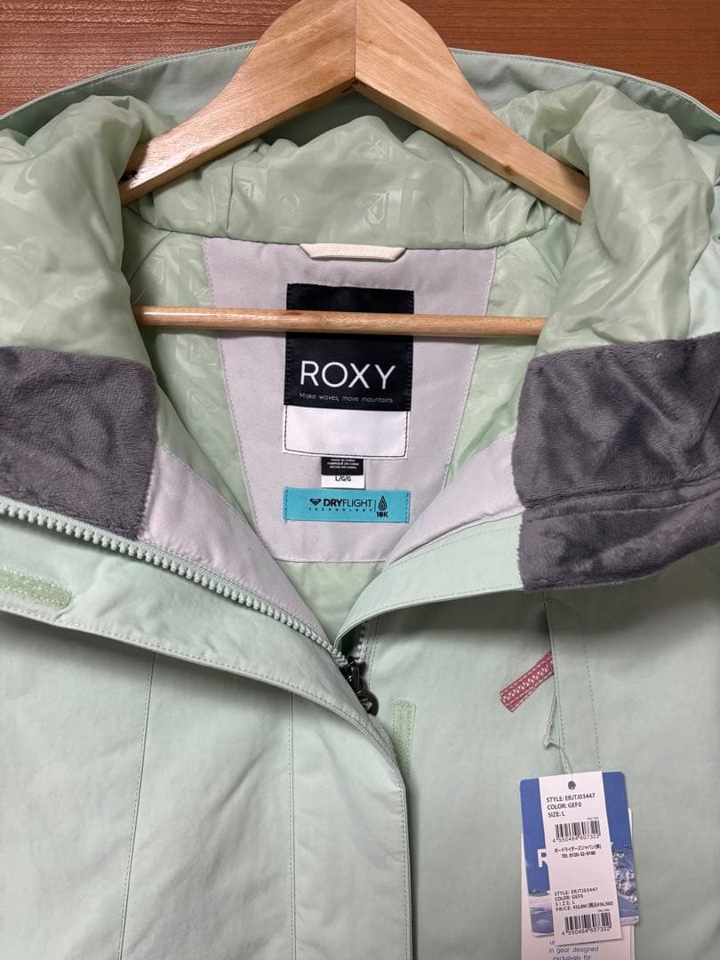 半額✨新品未使用タグ付✨ROXYロキシースノーボードウェア グリーン×ホワイトＬ