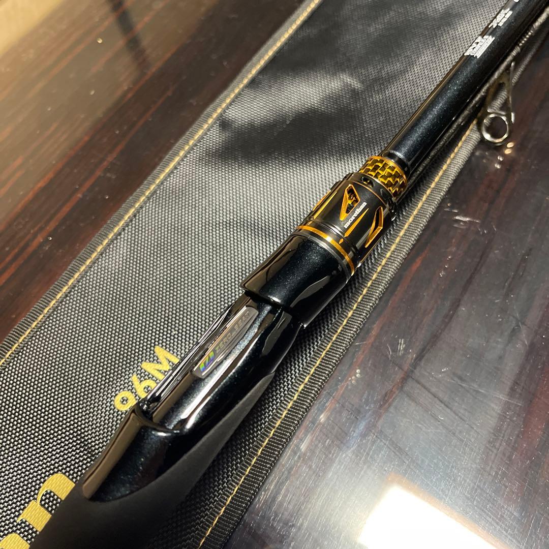 25 モアザン 96 M 極美品　保証書付き