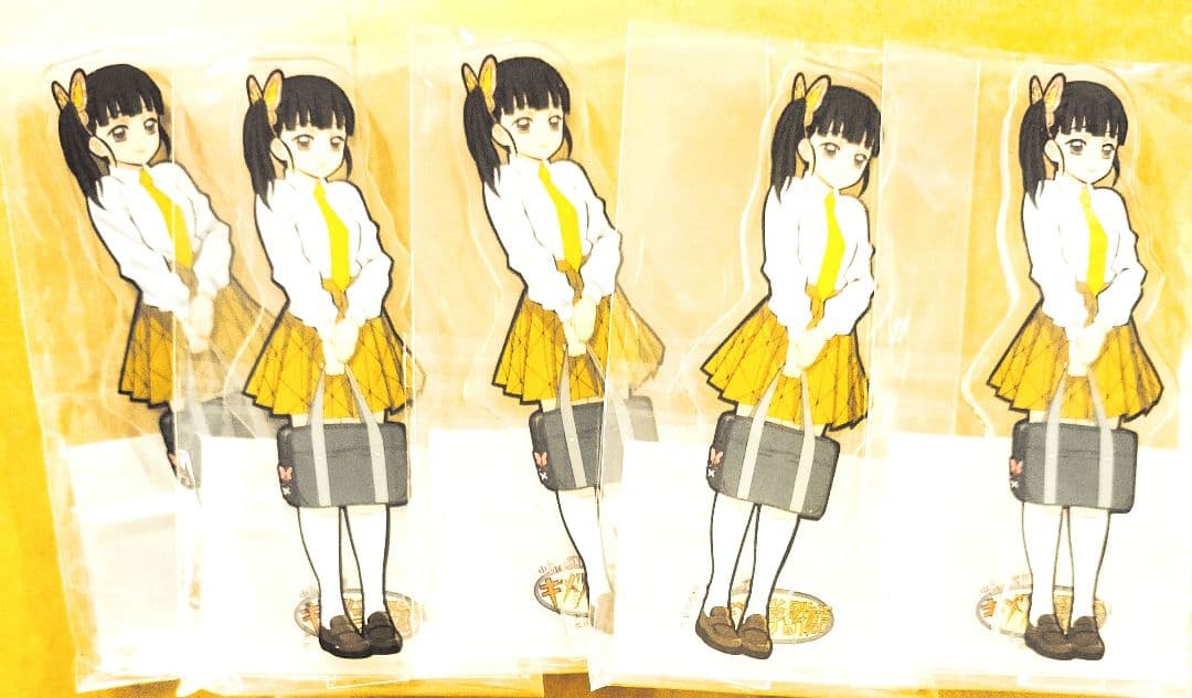 キメツ学園　栗花落カナヲ　アクリルスタンド　鬼滅の刃