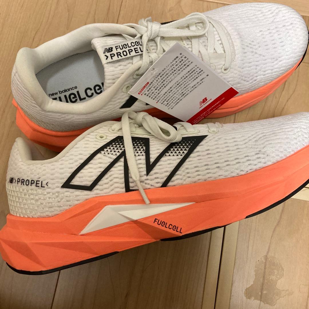 New Balance FuelCell Propel V5未使用