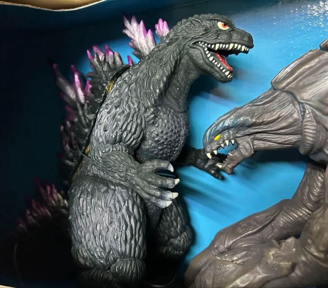 新品未開封バンダイ激突サウンド ゴジラvsオルガ