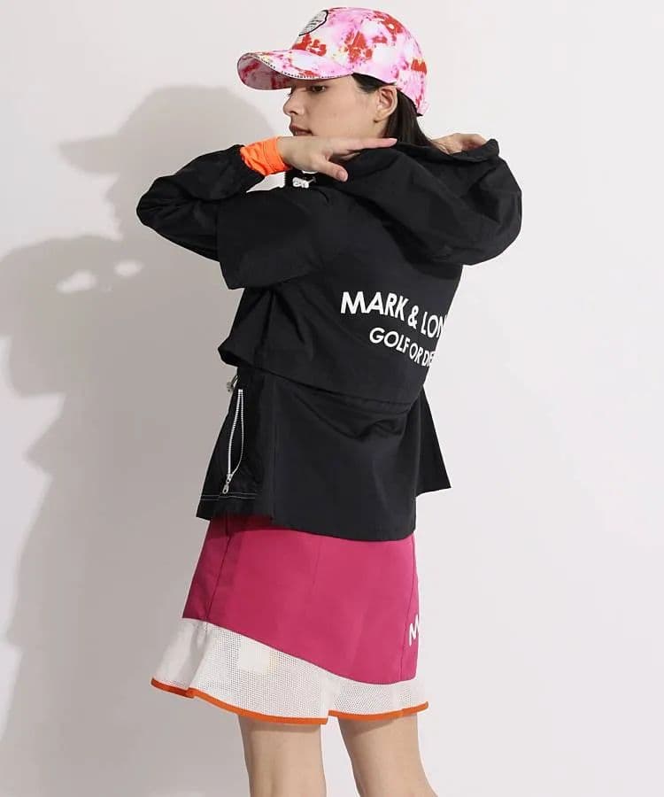 ★美品★MARK&LONA　ウェーブロゴケープ風パーカー　サイズ　M