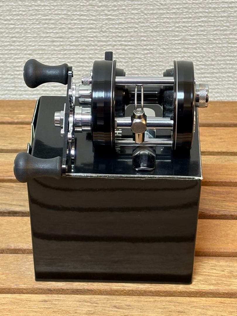 ABU アンバサダー2500Cブラック