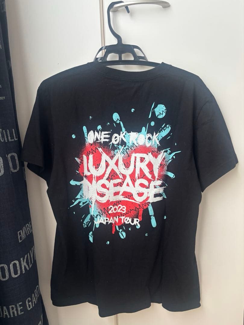 ONE OK ROCK LUXURY DISEASEハートTシャツ Mサイズ