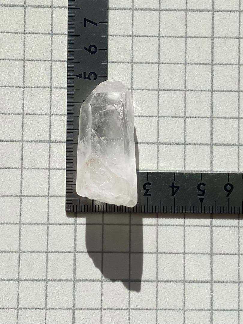 ライトニングクォーツ　天然石　雷水晶　自立　タビュラー　クリスタル