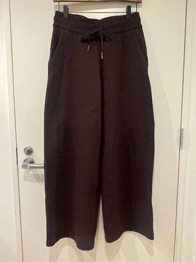 ルルレモン Scuba ミッドライズ ワイドレッグパンツ　アジアフィット　S