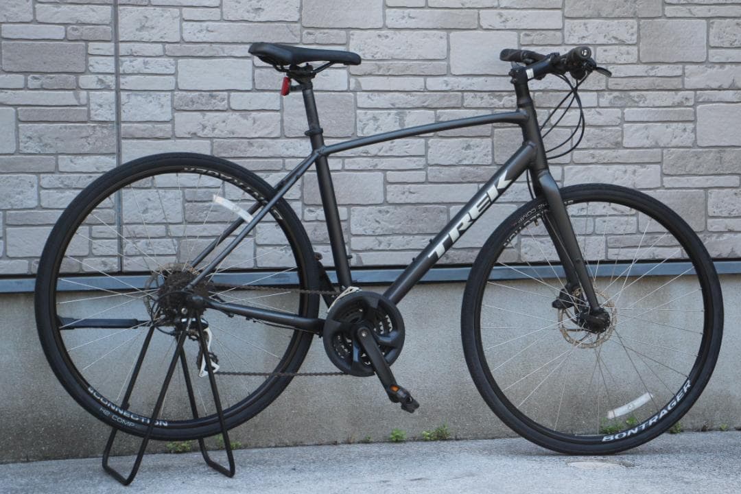引き取り限定♪TREK♪FX2♪油圧式ディスクブレーキ♪軽量クロスバイク♪