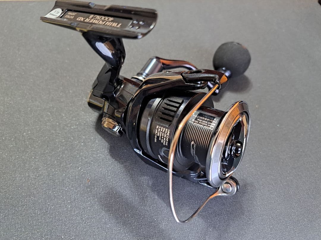 ■シマノ 25ツインパワーXD 4000XG 未使用品 25TWIN POWER