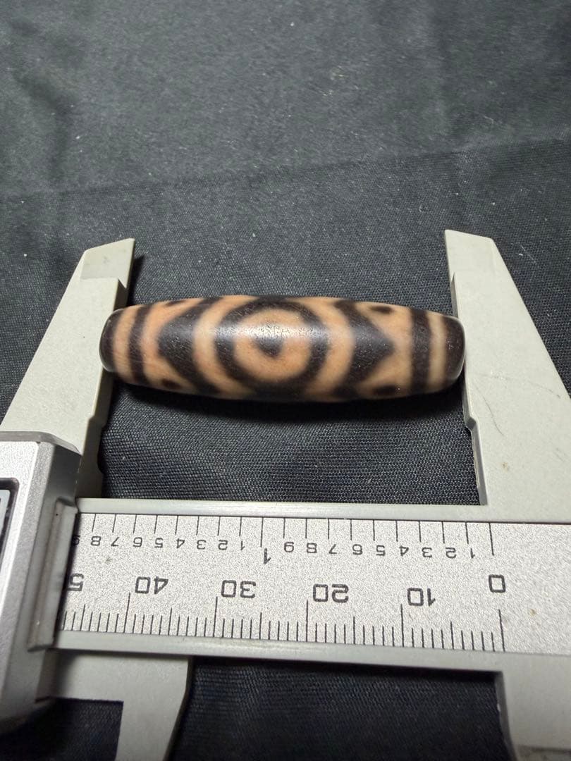 良品天珠‼️西蔵老礦紅朱砂金剛蓮華三眼特殊九眼天珠