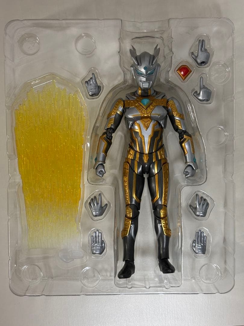 S.H.Figuarts シャイニングウルトラマンゼロ