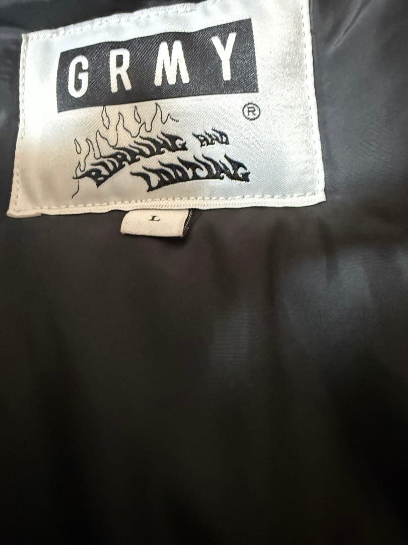 grmy 黒とアイボリー
