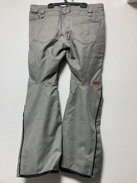 定価￥29,700 72%OFF エスケープ CELES パンツ M