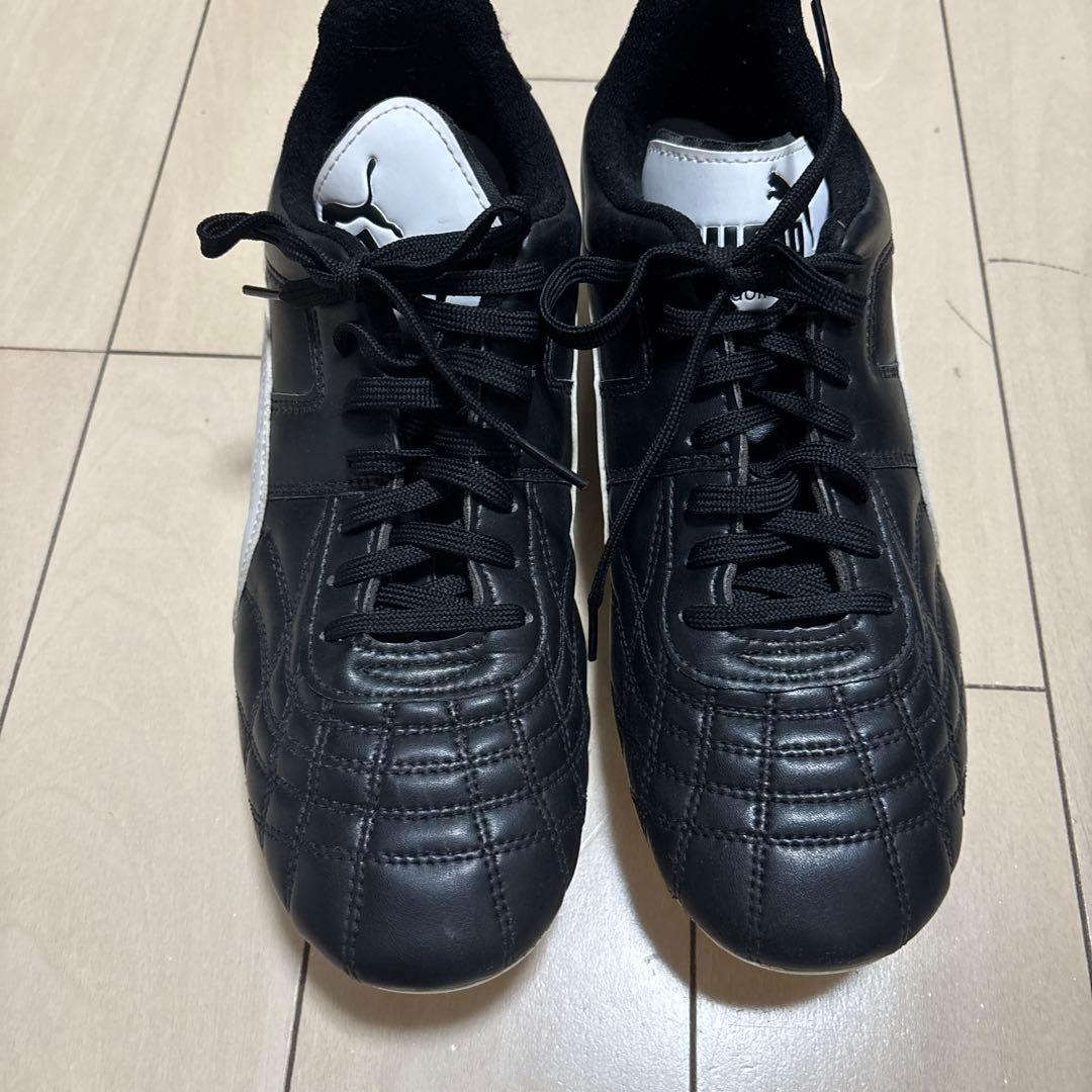 PUMA パラメッサーコ ブラック/ホワイト スパイク