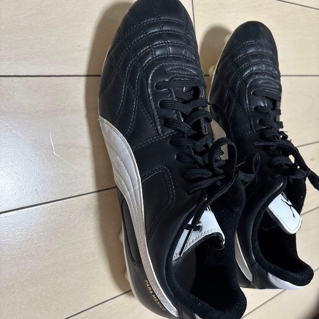 PUMA パラメッサーコ ブラック/ホワイト スパイク
