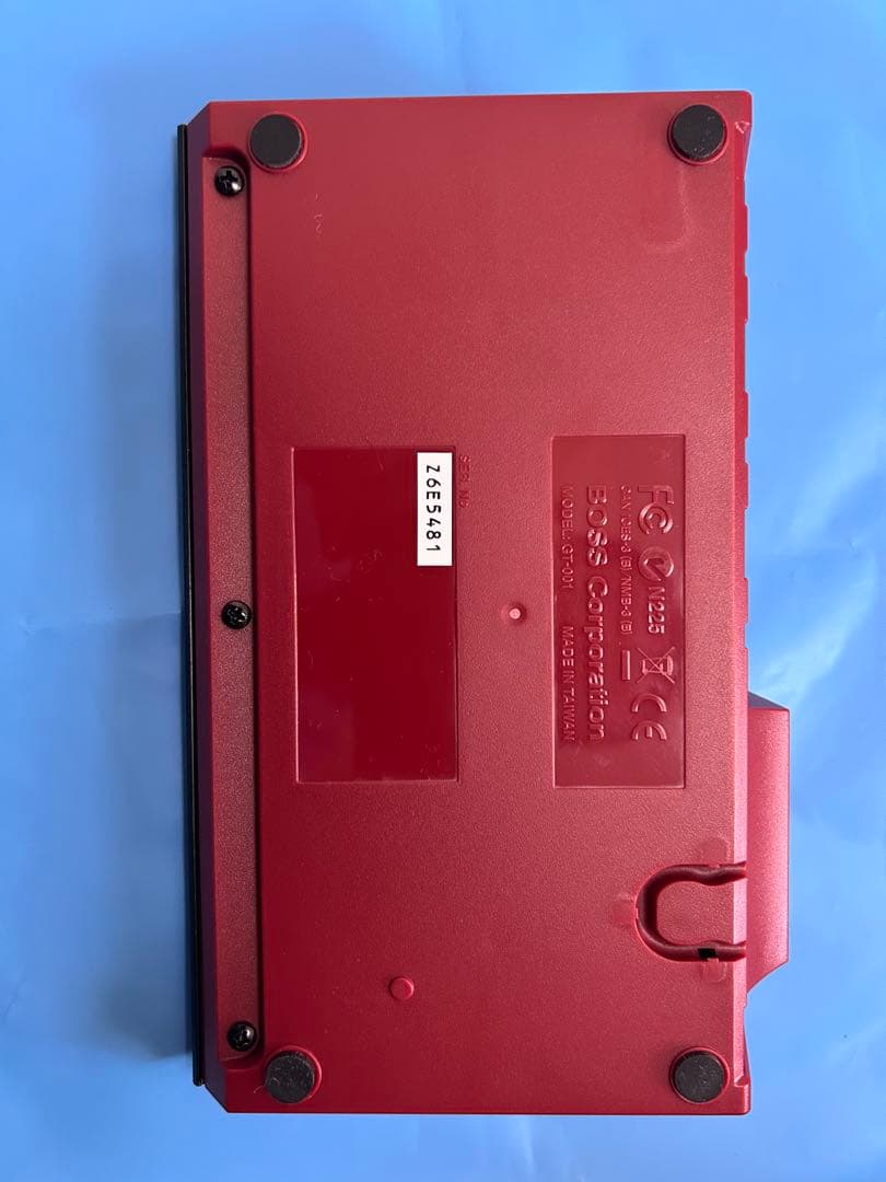 BOSS GT-001 ギターエフェクター　gt001