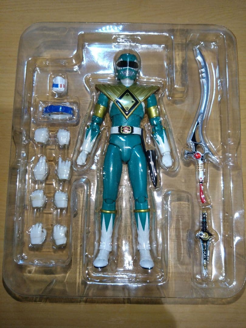 恐竜戦隊ジュウレンジャー ドラゴンレンジャー フィギュアーツ 獣奏剣