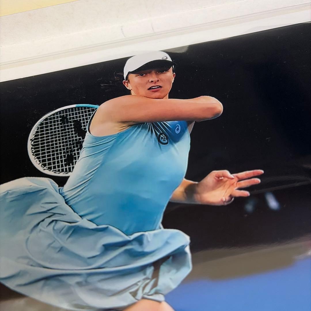 女子プロテニスプレイヤー　 イガ・シフィオンテク 直筆サイン入りフォト　証明書付
