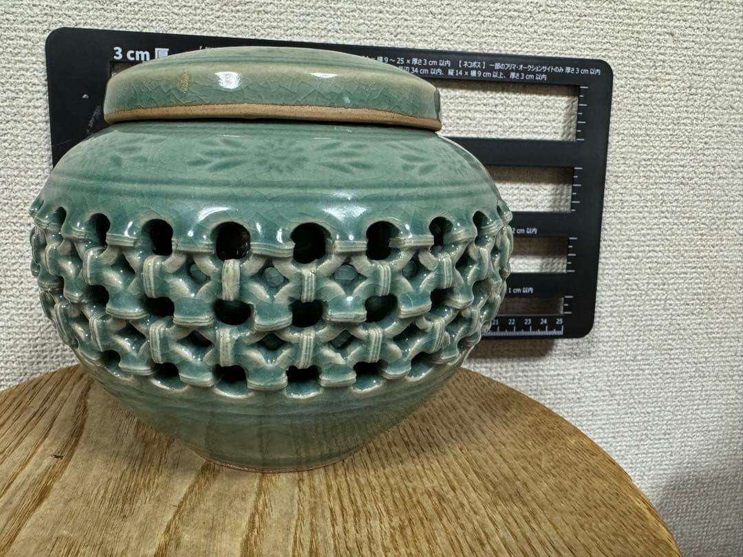 韓国　陶器　フタ付き　未使用