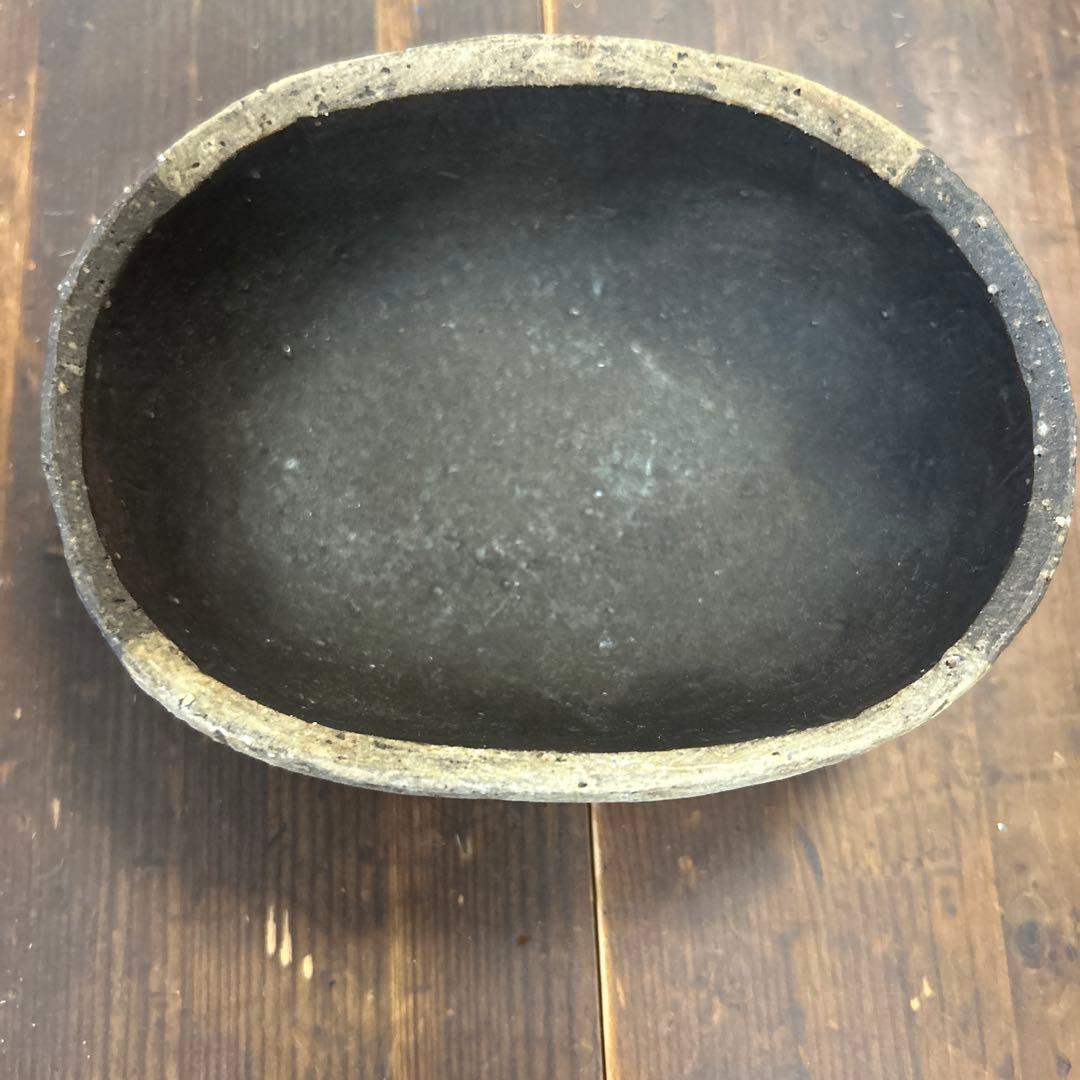 作家　陶芸作家　個性的な形や色、デザインのお皿
