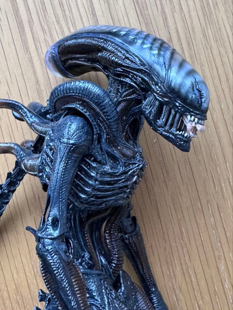 エイリアン:ロムルス/ スコーチド ゼノモーフ フィギュア NECA ネカ