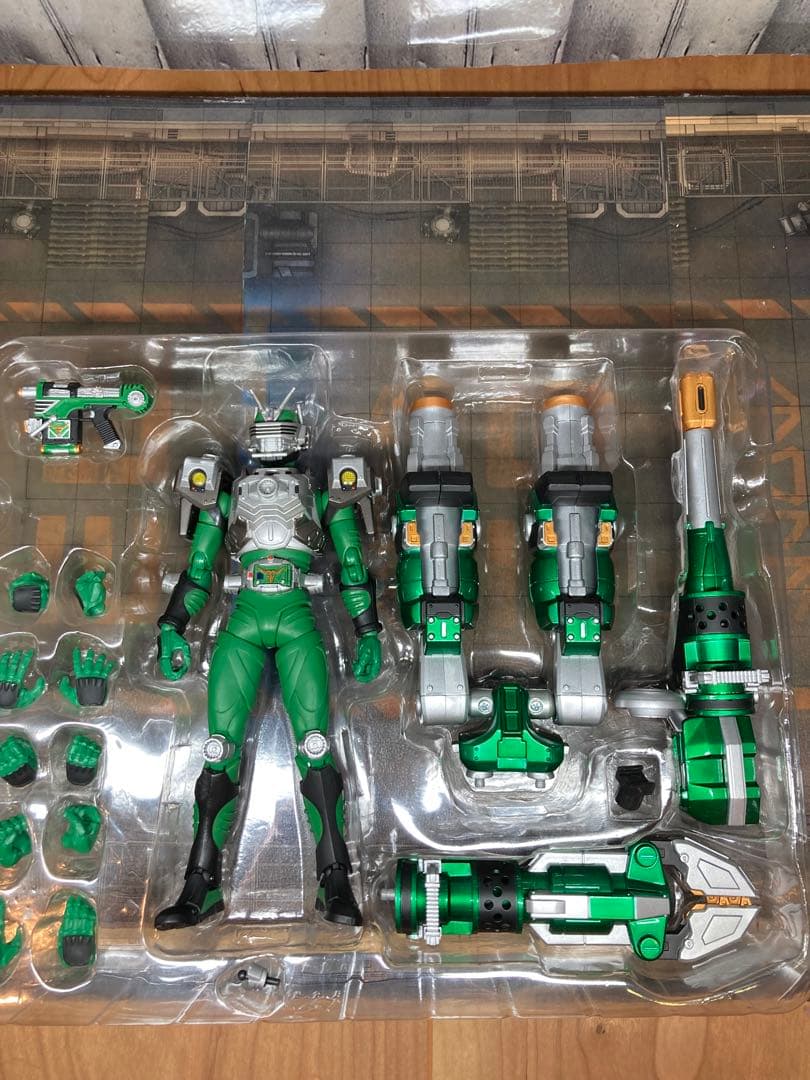 フィギュアーツ　ナイト　ゾルダ