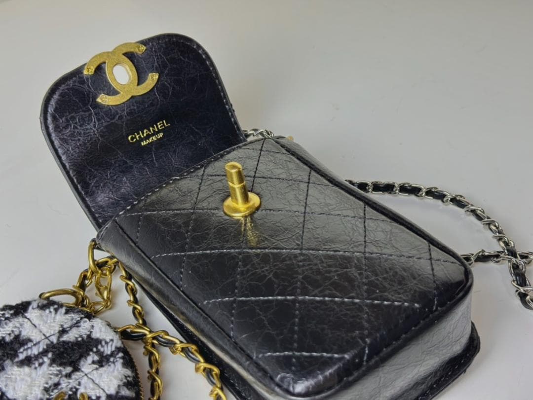 VIP 非売品 スマホ　ショルダー　ケース