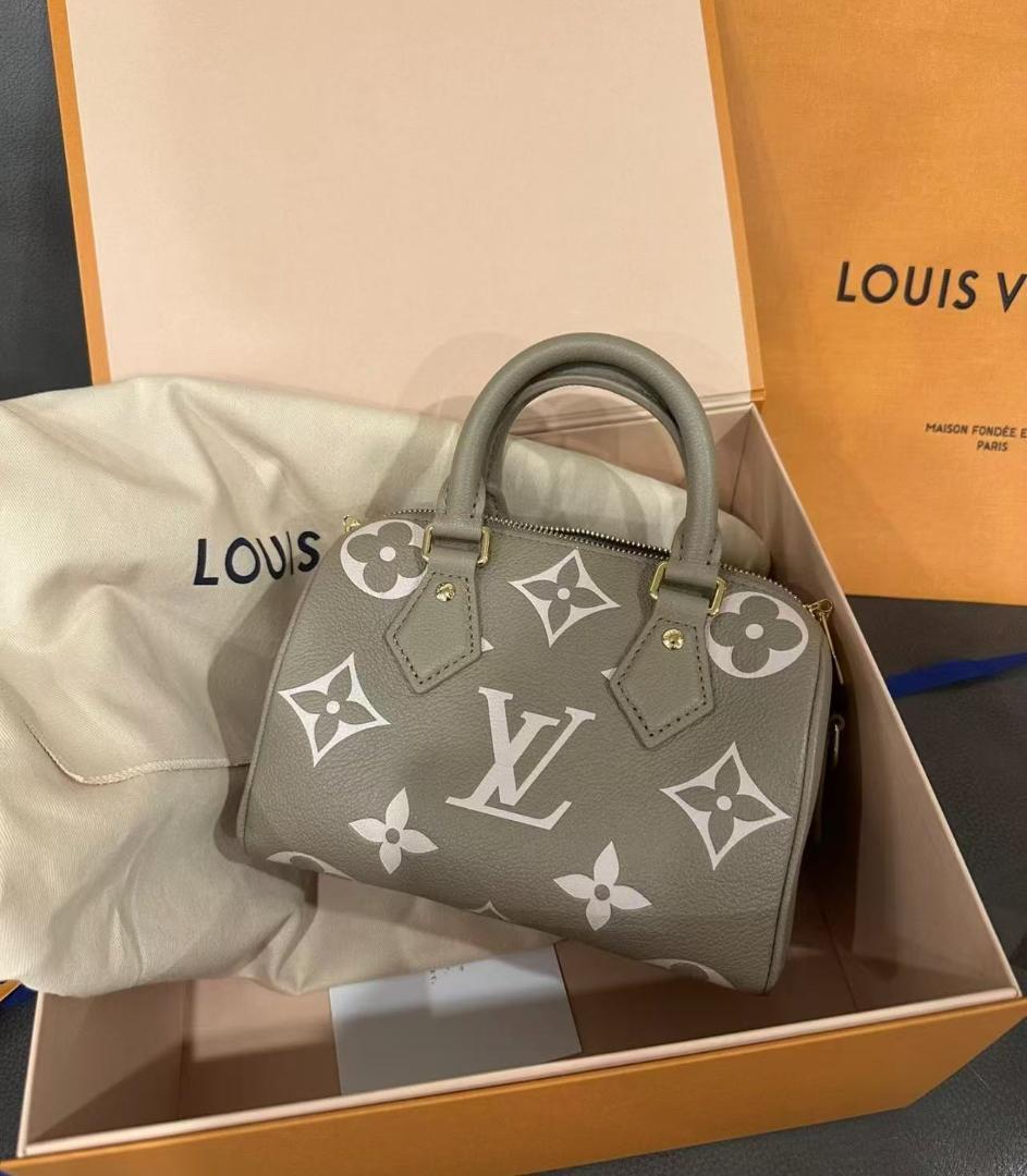 LOUIS★ VUITTON ✨ 状態良好グレー モノグラム バッグ