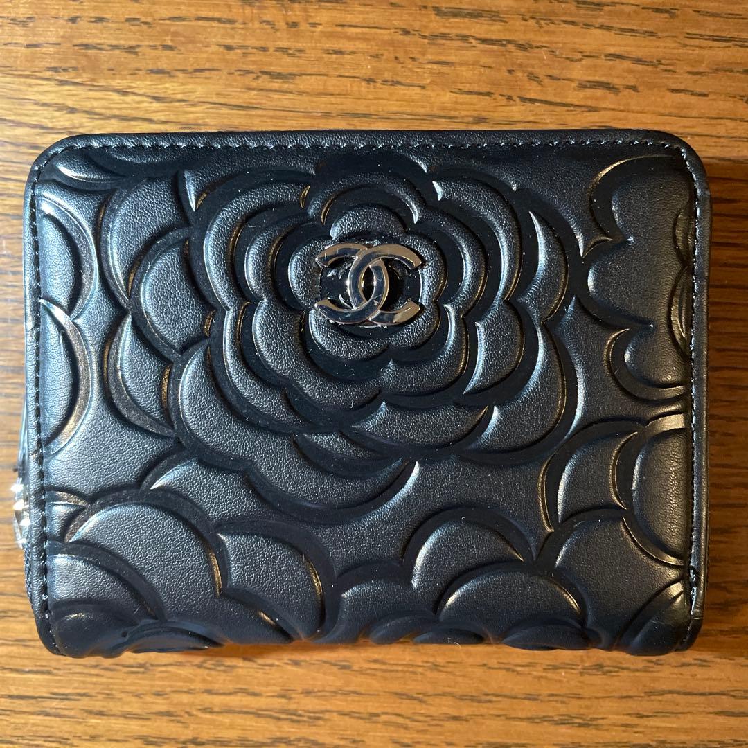 CHANEL ノベルティカメリア カードケース