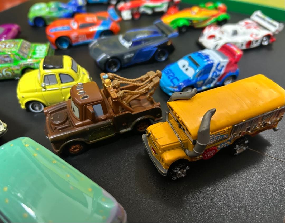 トミカ カーズ ＋プルバックミニカー3台