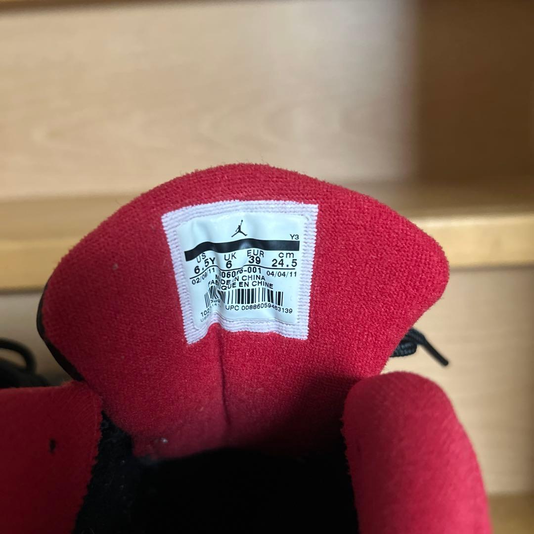 Nike air Jordan11 low ブラック/レッド